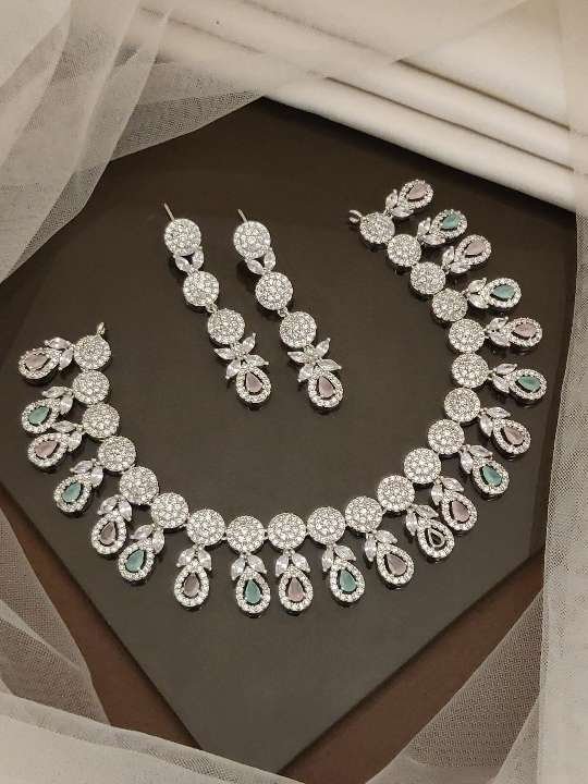 Alina American Premium Silver Necklace Set