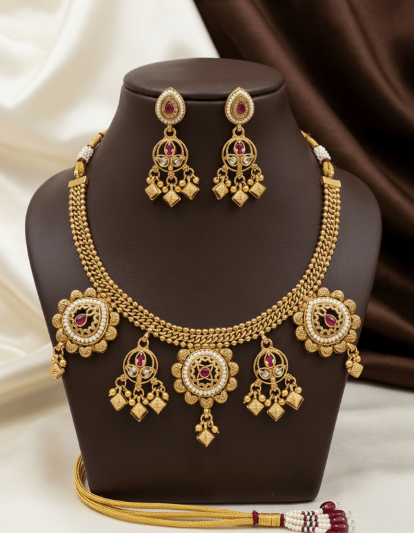 Sudati Antique Necklace Set