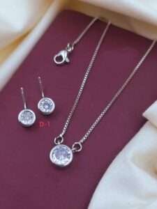 Nirupa Premium Chain Pendant Set