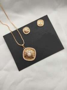Premium Rosegold Chain Pendant Set D-6