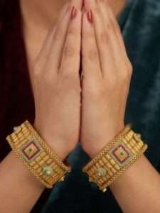 Vanika Bangle Set (Openable) - Size: 2.8